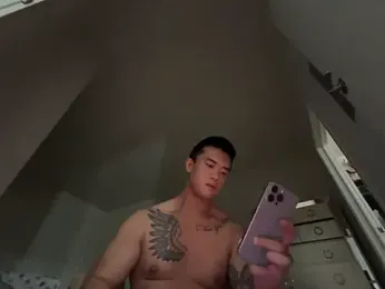 dlasian1998 — Stripchat recorded stream image, 07.07.2026 23:20