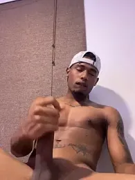 Ydiaz09 — Stripchat recorded stream image, 10.07.2026 03:40