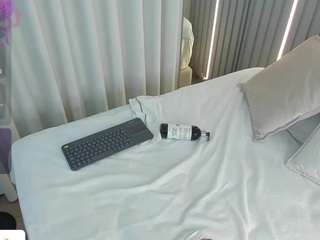 angie-roses — Camsoda recorded stream image, 10.07.2026 20:30