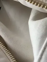 -AngelAri- — Stripchat recorded stream image, 11.03.2025 21:10