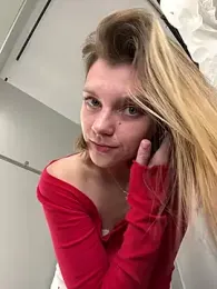 ValenciaShock — Stripchat recorded stream image, 11.07.2026 07:00