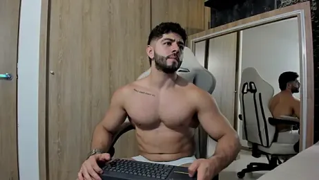 Thiago_moretti — Stripchat recorded stream image, 12.07.2026 01:10