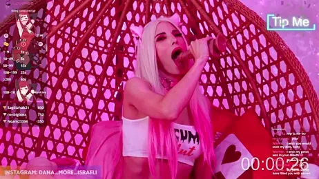 dana_more — Stripchat recorded stream image, 12.07.2026 18:00