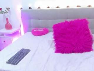 madelanecoote — Camsoda recorded stream image, 13.07.2026 14:10