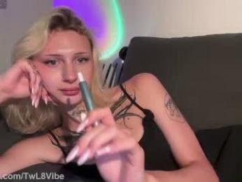 twl8vibe — Chaturbate recorded stream image, 14.07.2026 15:30