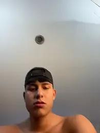 Lander_Cruz — Stripchat recorded stream image, 16.07.2026 21:00