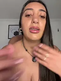 Hannahoff — Stripchat recorded stream image, 16.07.2026 23:00