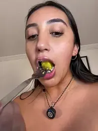 Hannahoff — Stripchat recorded stream image, 16.07.2026 23:00