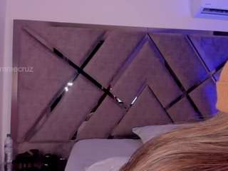 salommecruz — Camsoda recorded stream image, 18.07.2026 04:40