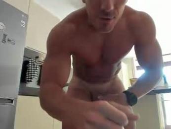 roberto4ever — Chaturbate recorded stream image, 18.07.2026 03:40