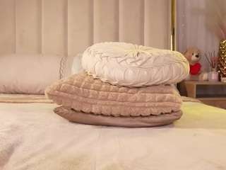 saryhott — Camsoda recorded stream image, 18.07.2026 05:20