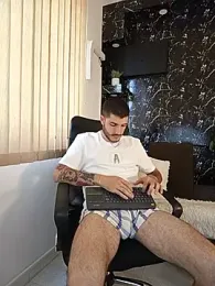 Rafael_Mendezz — Stripchat recorded stream image, 21.07.2026 20:10