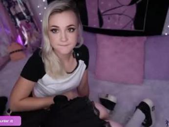 crimsonkitten — Chaturbate recorded stream image, 27.07.2026 00:40