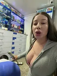 roouse — Stripchat recorded stream image, 02.08.2026 00:10