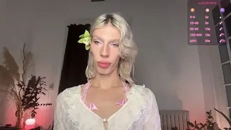 AliceSnowCatt — Stripchat recorded stream image, 02.08.2026 21:20