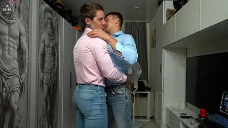 NickHOWLEN — Stripchat recorded stream image, 03.08.2026 19:30