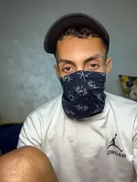 Yassir-xxxl — Stripchat recorded stream image, 04.08.2026 01:40