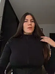 AmelieLaurent_ — Stripchat recorded stream image, 04.08.2026 19:50