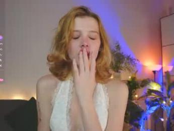 little_anitta — Chaturbate recorded stream image, 04.08.2026 23:10