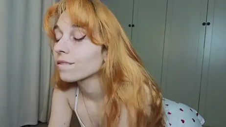 tgirlfoxy — Stripchat recorded stream image, 05.08.2026 11:50