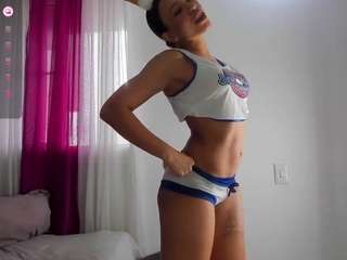 mollyybloom — Camsoda recorded stream image, 05.08.2026 14:40