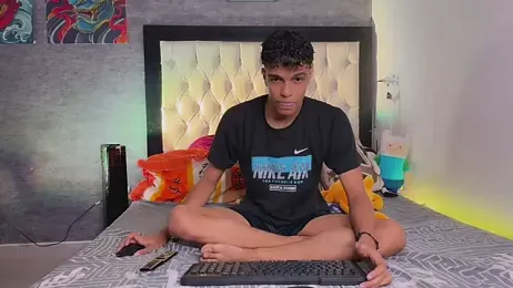 JamesDreams — Stripchat recorded stream image, 06.08.2026 01:00