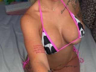 emmagray01 — Camsoda recorded stream image, 06.08.2026 13:30