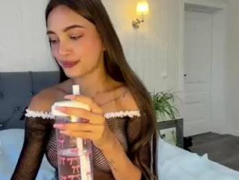 littlemia19 — Chaturbate recorded stream image, 07.08.2026 07:40