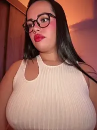 andra_rose — Stripchat recorded stream image, 07.08.2026 23:30