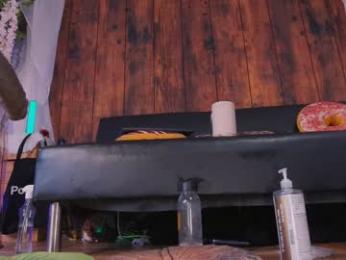 mollyflwers — Chaturbate recorded stream screenshot (12 Mar 2025)