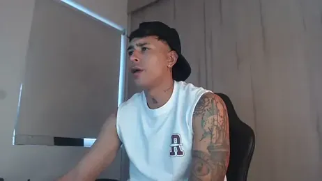 felipelopezz23 — Stripchat recorded stream image, 10.08.2026 07:50