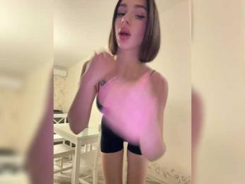 BabyDarii — Bongacams recorded stream screenshot (12 Mar 2025)