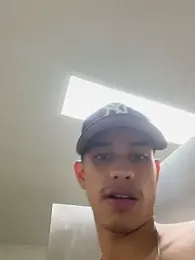 HarryGaze — Stripchat recorded stream image, 10.08.2026 18:20
