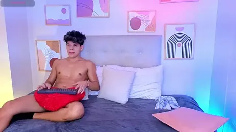 Almiboys — Stripchat recorded stream image, 11.08.2026 23:50