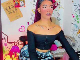 blooond — Camsoda recorded stream image, 13.08.2026 03:00