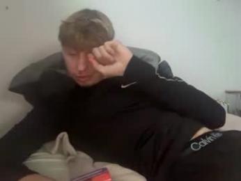tyler_fox0 — Chaturbate recorded stream image, 14.08.2026 02:30