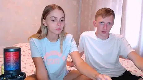 juliaanddima — Stripchat recorded stream image, 14.08.2026 07:10