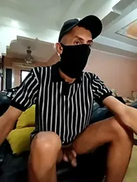 Yassir-xxxl — Stripchat recorded stream image, 14.08.2026 20:30