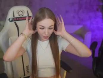 bright_diamonds_054 — Chaturbate recorded stream image, 15.08.2026 18:40