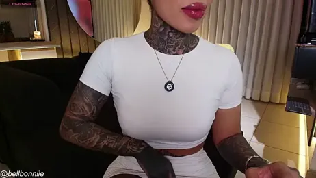 belllbonniie — Stripchat recorded stream image, 16.08.2026 22:50