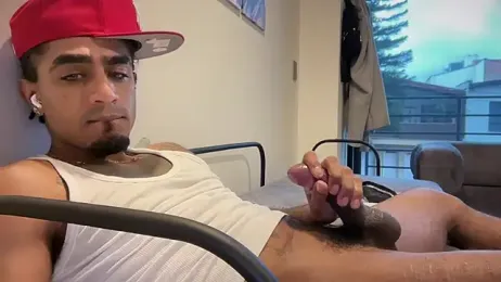 dominic_brandd23 — Stripchat recorded stream image, 17.08.2026 06:00