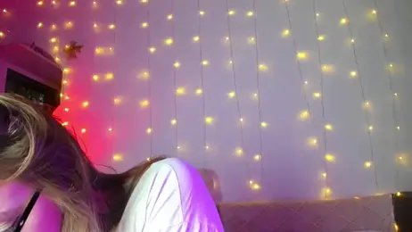May_Flower — Stripchat recorded stream image, 17.08.2026 16:20