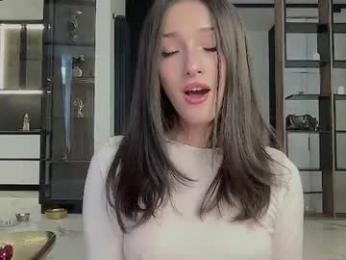 bella_hayes — Chaturbate recorded stream image, 18.08.2026 05:30