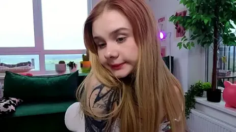 Britney_Lynch — Stripchat recorded stream image, 18.08.2026 17:00