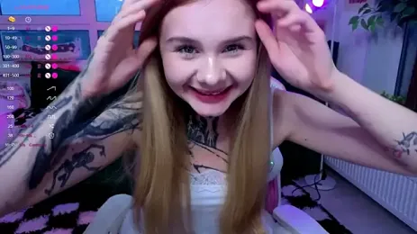 Britney_Lynch — Stripchat recorded stream image, 18.08.2026 17:00