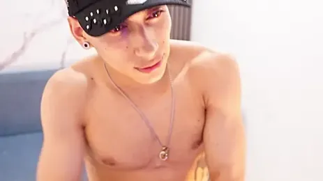 JhoanLeandro — Stripchat recorded stream image, 19.08.2026 05:20
