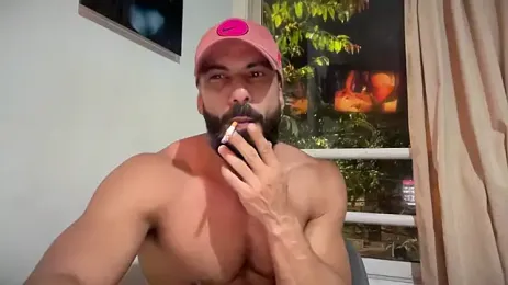 romeolovedark — Stripchat recorded stream image, 20.08.2026 02:30