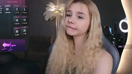 Britney_Lynch — Stripchat recorded stream image, 13.03.2025 00:10