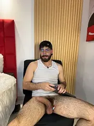 DomBoy_ — Stripchat recorded stream image, 20.08.2026 20:30