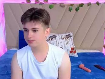 miless_cooper — Chaturbate recorded stream image, 23.08.2026 03:20